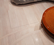 montaggio nuovo parquet su yacht